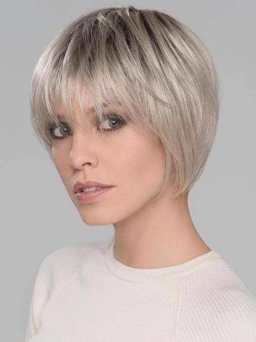 BEAM by ELLEN WILLE in LIGHT CHAMPAGNE ROOTED 23.25.101 | Lightest Pale Blonde and Lightest Golden Blonde with Winter White Blend and Shaded Roots