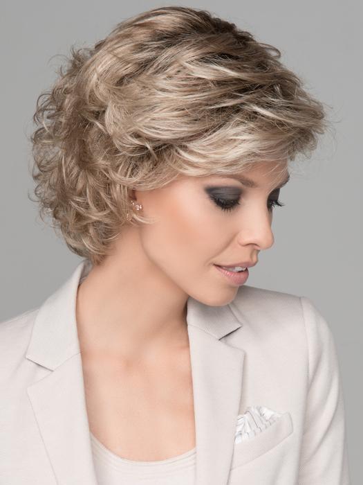 Ellen Wille | Hair Power | Daily in Champagne Rooted