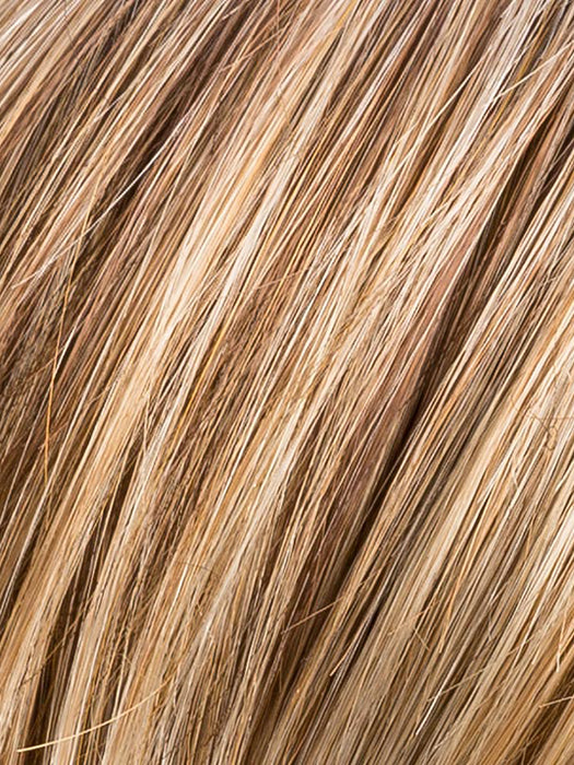 GINGER ROOTED 26.19.31 | Light Honey Blonde, Light Auburn, and Medium Honey Blonde Blend with Dark Roots