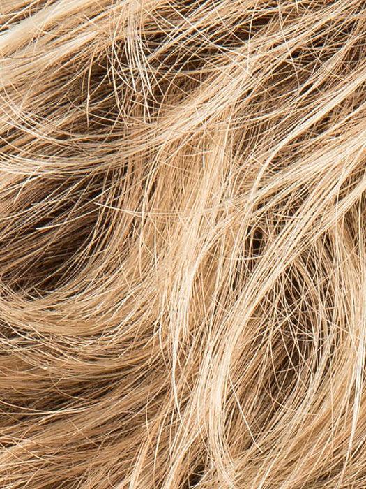 CHAMPAGNE ROOTED 22.16.25 | Light Beige Blonde, Medium Honey Blonde, and Platinum Blonde Blend with Dark Roots