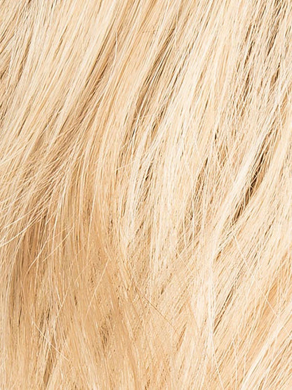 LIGHT HONEY ROOTED 26.22.16 | Light Golden Blonde, Light Neutral Blonde and Medium Blonde Blend with Shaded Roots