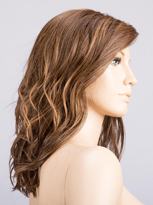 CHOCOLATE ROOTED 830.27.6 | Medium to Dark Brown base with Light Reddish Brown Highlights and Dark Roots